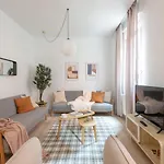 Park By Aston * Bilbao